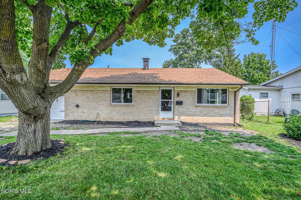 1328 Cady Street, Maumee, OH 43537