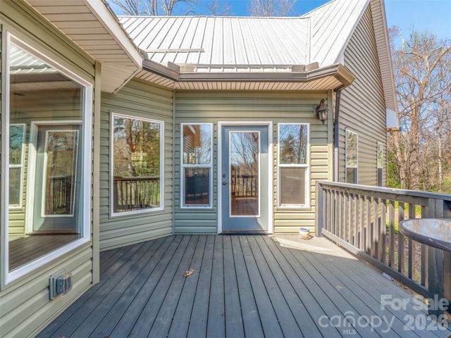 6 Jackson Cove Road, Leicester, NC 28748