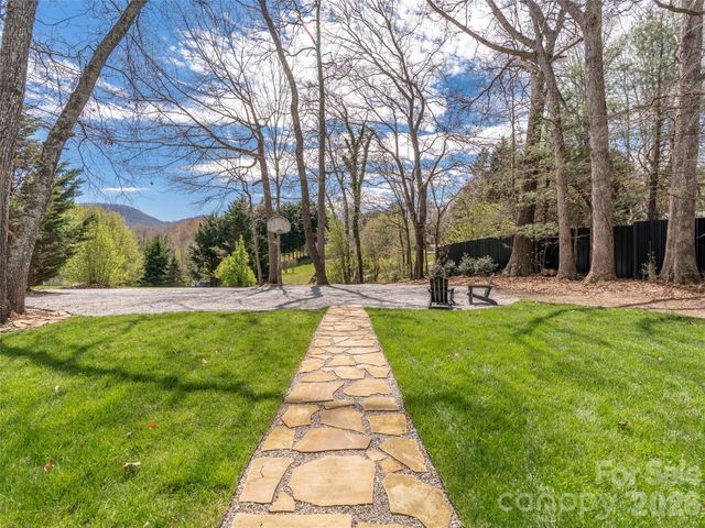 6 Jackson Cove Road, Leicester, NC 28748