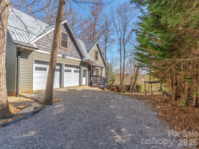 6 Jackson Cove Road, Leicester, NC 28748