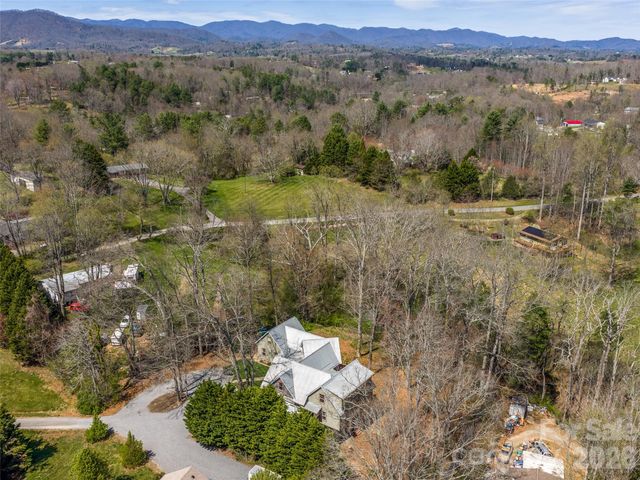 6 Jackson Cove Road, Leicester, NC 28748