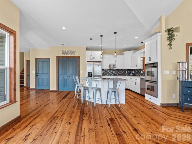 6 Jackson Cove Road, Leicester, NC 28748