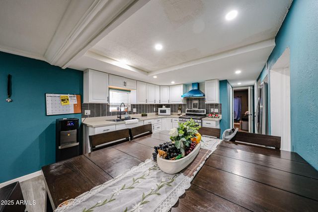 8595 N 71st Avenue 87, Glendale, AZ 85301