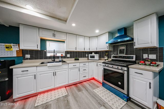 8595 N 71st Avenue 87, Glendale, AZ 85301