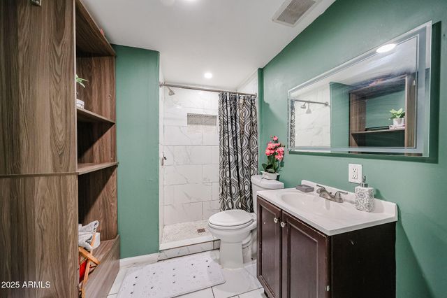 8595 N 71st Avenue 87, Glendale, AZ 85301