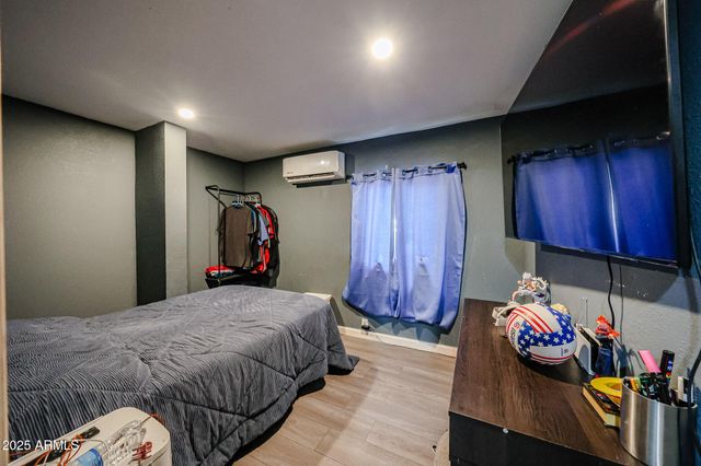 8595 N 71st Avenue 87, Glendale, AZ 85301