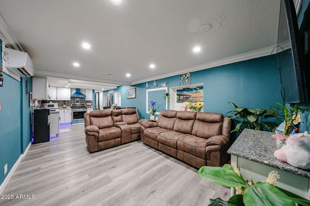 8595 N 71st Avenue 87, Glendale, AZ 85301