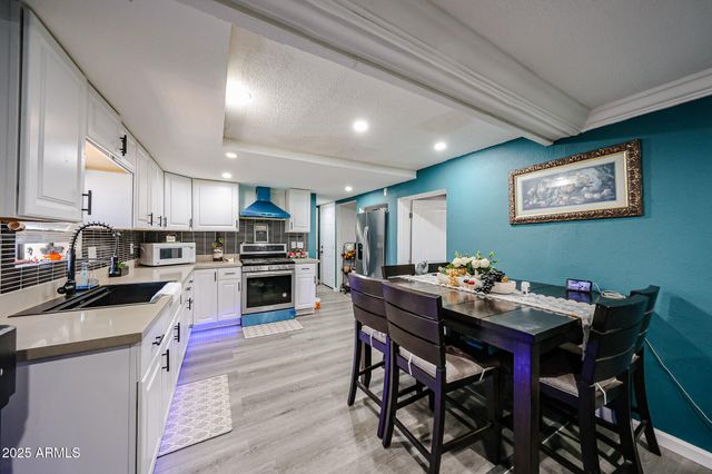 8595 N 71st Avenue 87, Glendale, AZ 85301