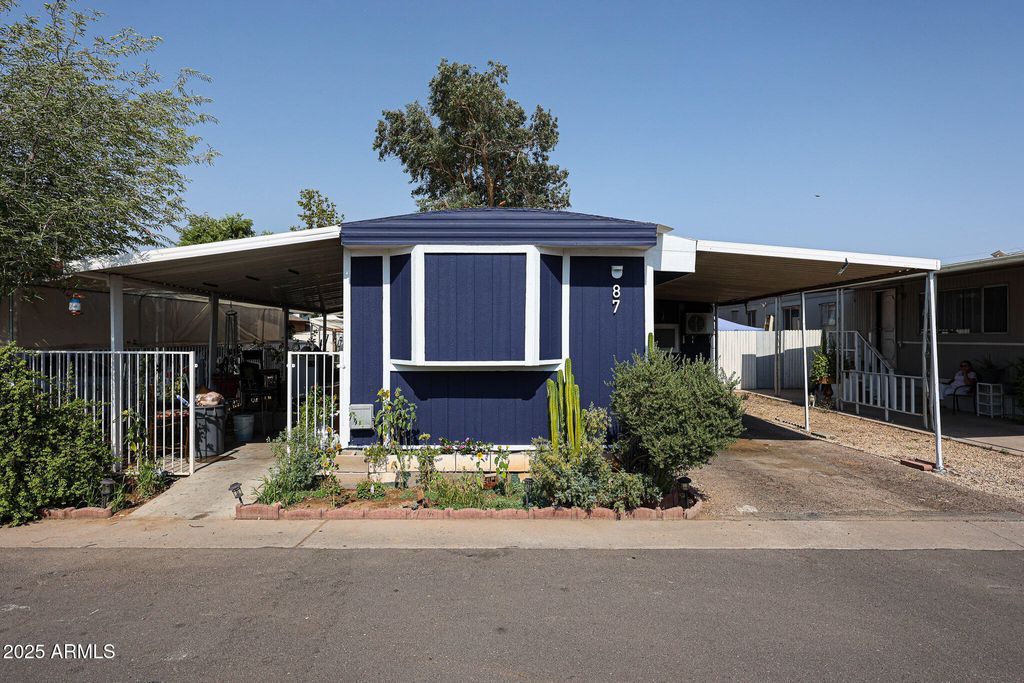 8595 N 71st Avenue 87, Glendale, AZ 85301