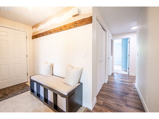 1121 CEDAR Pl, Creswell, OR 97426