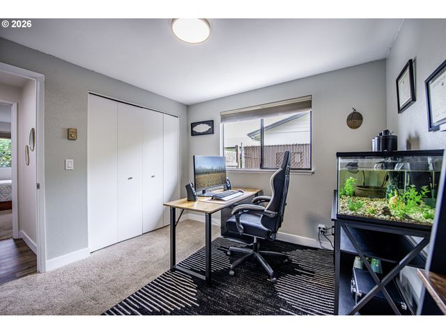 1121 CEDAR Pl, Creswell, OR 97426