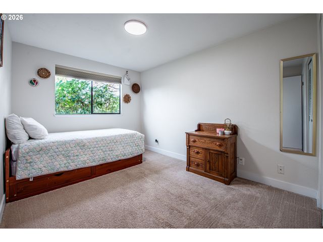 1121 CEDAR Pl, Creswell, OR 97426