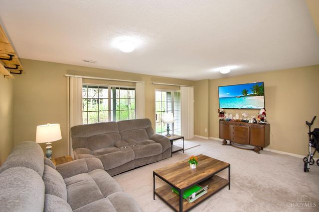 5927 Castlewood Crossing, Miami Twp, OH 45150