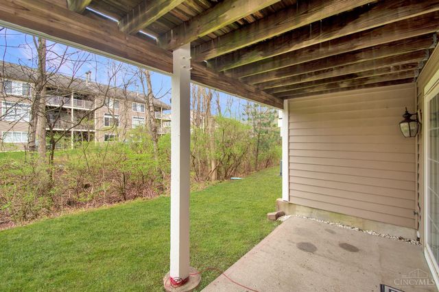 5927 Castlewood Crossing, Miami Twp, OH 45150