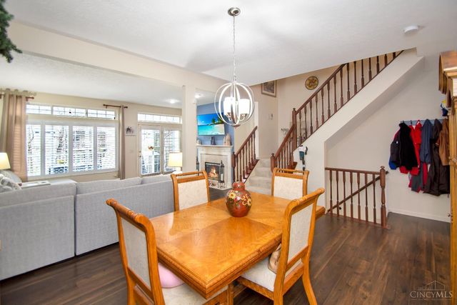 5927 Castlewood Crossing, Miami Twp, OH 45150