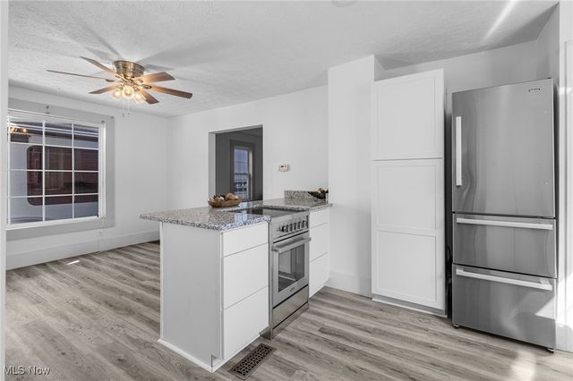 3958 Warner Street, Mogadore, OH 44260