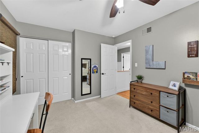12143 Bent Brook Road, Des Peres, MO 63122