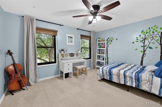 12143 Bent Brook Road, Des Peres, MO 63122