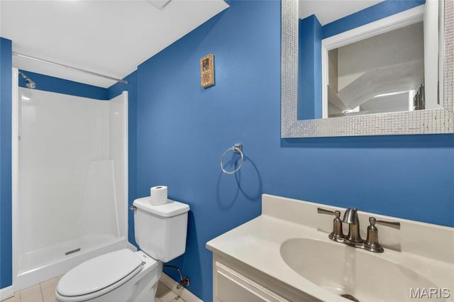 12143 Bent Brook Road, Des Peres, MO 63122