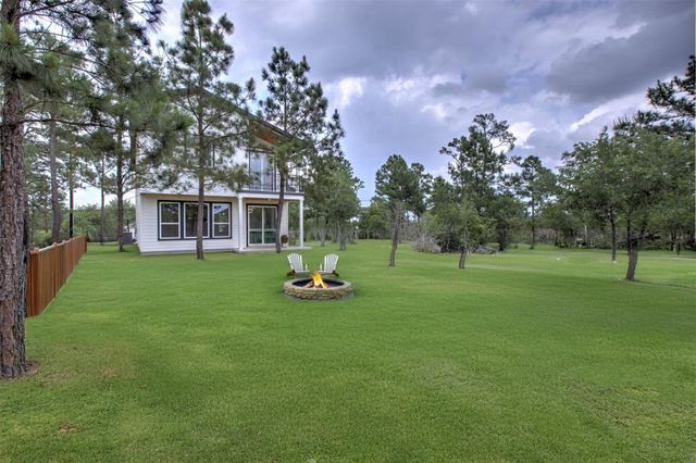 141 Awehi LN, Bastrop, TX 78602
