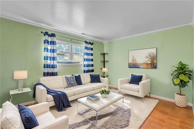 2913 Guther PL, Virginia Beach, VA 23453
