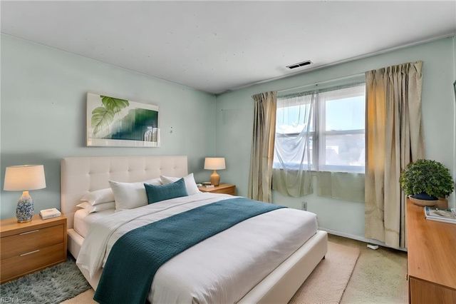 2913 Guther PL, Virginia Beach, VA 23453