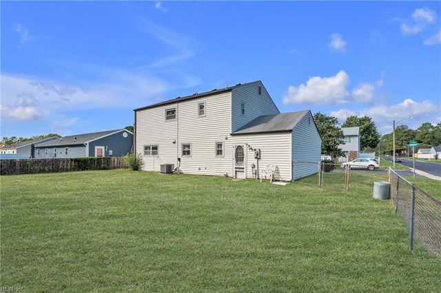 2913 Guther PL, Virginia Beach, VA 23453