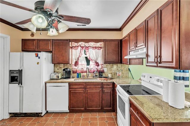 2913 Guther PL, Virginia Beach, VA 23453