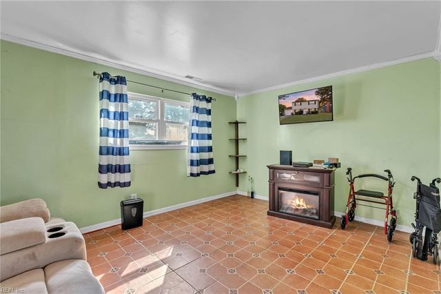 2913 Guther PL, Virginia Beach, VA 23453