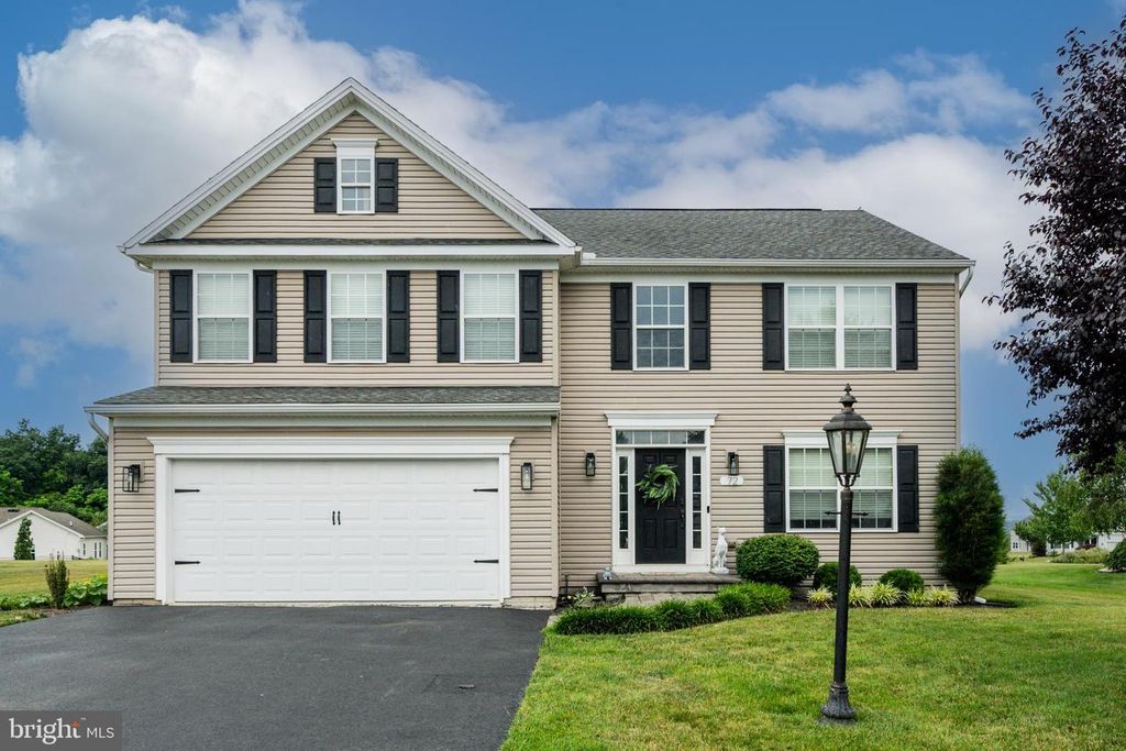 72 BATTALION LN, Gettysburg, PA 17325