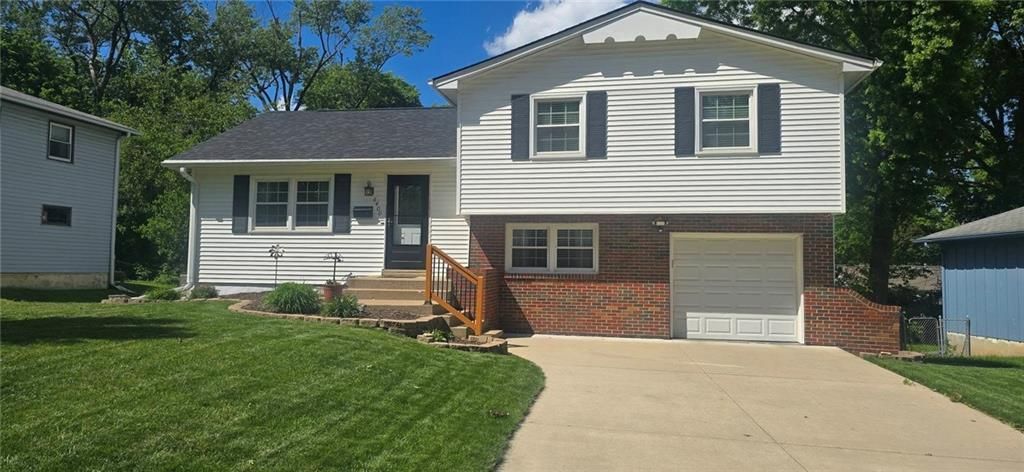 6400 W 73rd Terrace, Overland Park, KS 66204