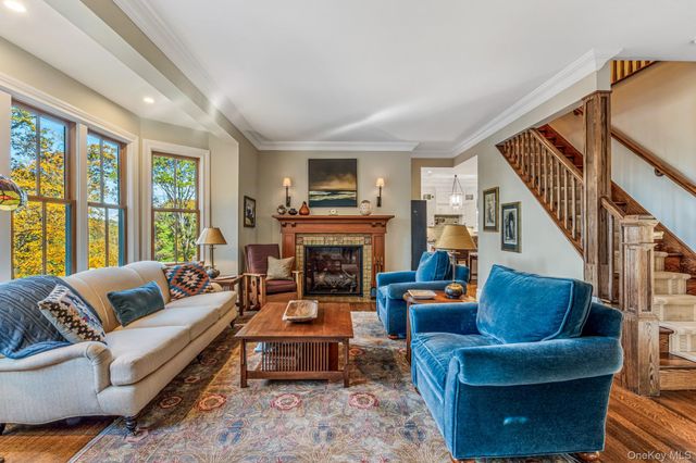 40 Park Way, Sea Cliff, NY 11579