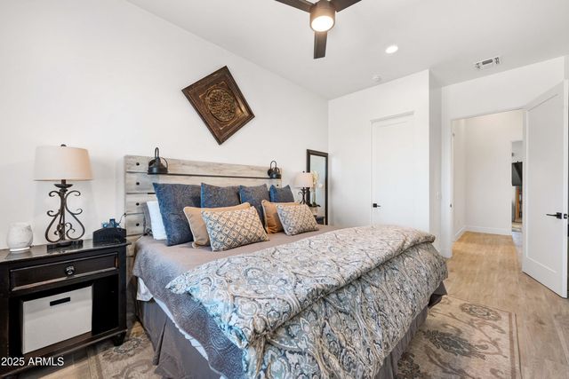 1650 W LUCKY Lane, San Tan Valley, AZ 85144