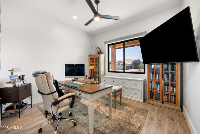 1650 W LUCKY Lane, San Tan Valley, AZ 85144