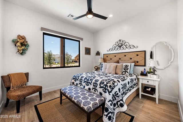 1650 W LUCKY Lane, San Tan Valley, AZ 85144