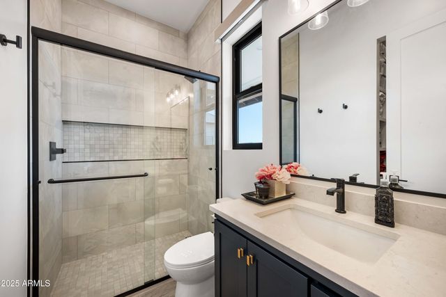 1650 W LUCKY Lane, San Tan Valley, AZ 85144