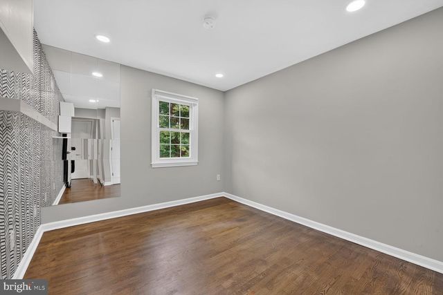 7426 HALLCREST DR, Mclean, VA 22102