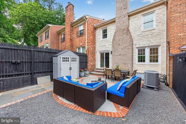 7426 HALLCREST DR, Mclean, VA 22102