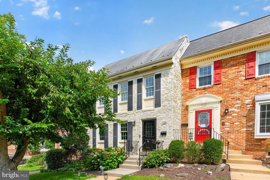 7426 HALLCREST DR, Mclean, VA 22102