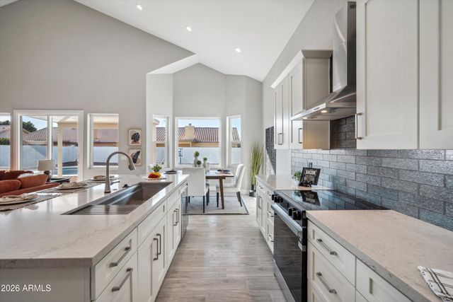 11537 W LAURELWOOD Lane, Avondale, AZ 85392