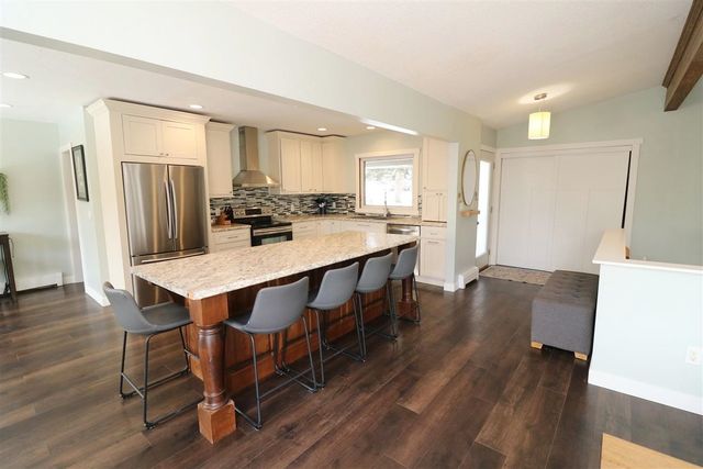 2017 Ida Mae Court, Minot, ND 58703