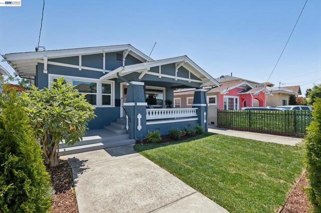 2724 Seminary Ave, Oakland, CA 94605