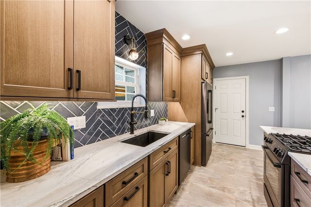 4010 Ridgeway Road, Kettering, OH 45429
