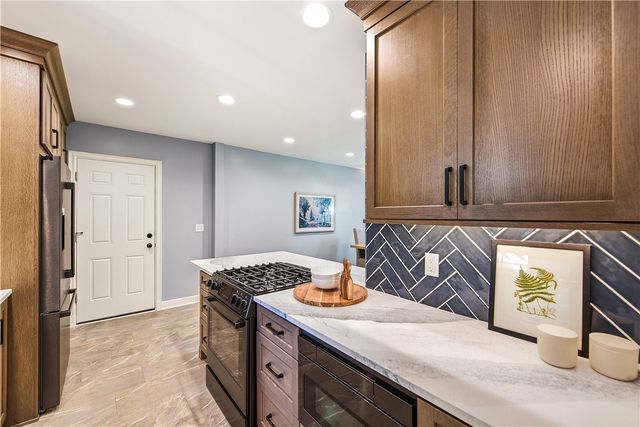 4010 Ridgeway Road, Kettering, OH 45429