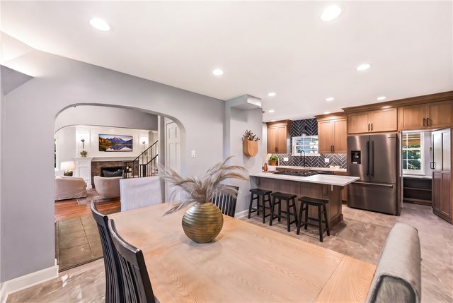 4010 Ridgeway Road, Kettering, OH 45429