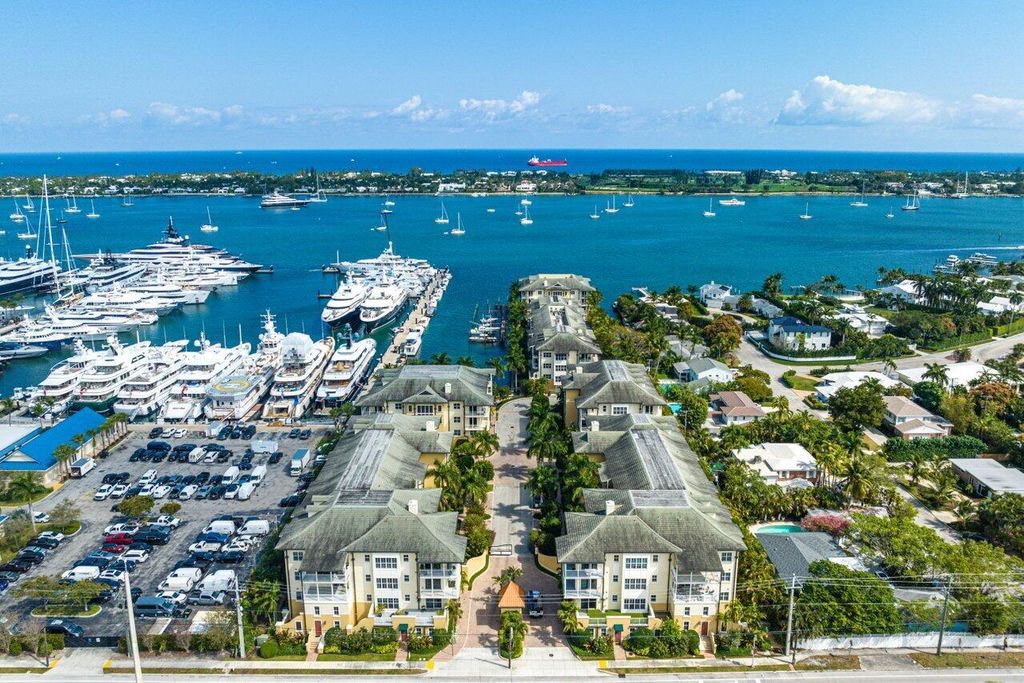 3940 N Flagler Drive 401, West Palm Beach, FL 33407