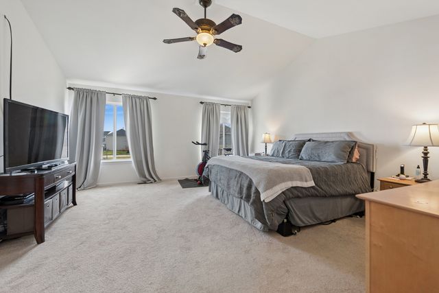 2108 Waterbury Drive, Joliet, IL 60431