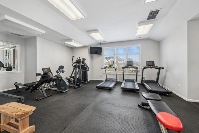 2108 Waterbury Drive, Joliet, IL 60431