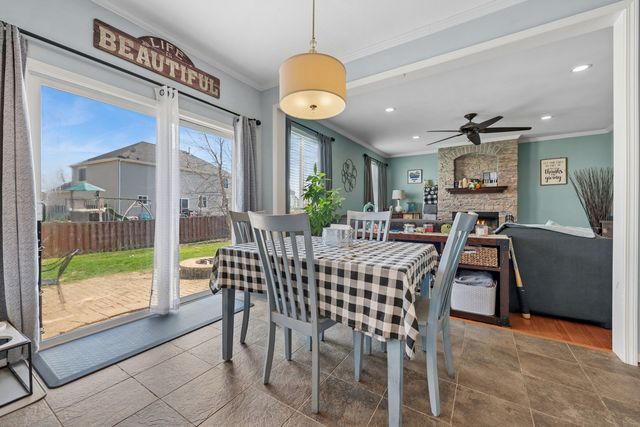 2108 Waterbury Drive, Joliet, IL 60431