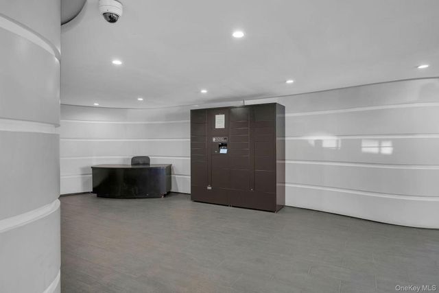 13240 Sanford Avenue 3R, Flushing, NY 11355
